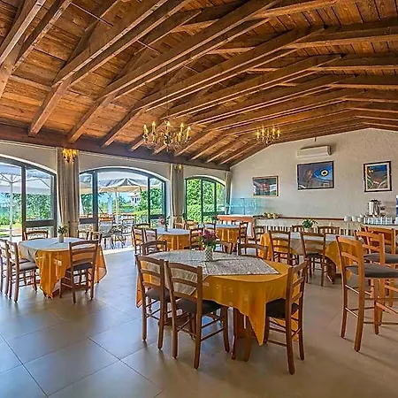 Hotel Gloria 2 3*